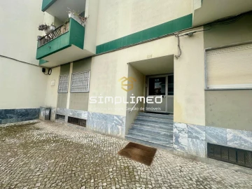 Apartamento T2 para Venda em Moita