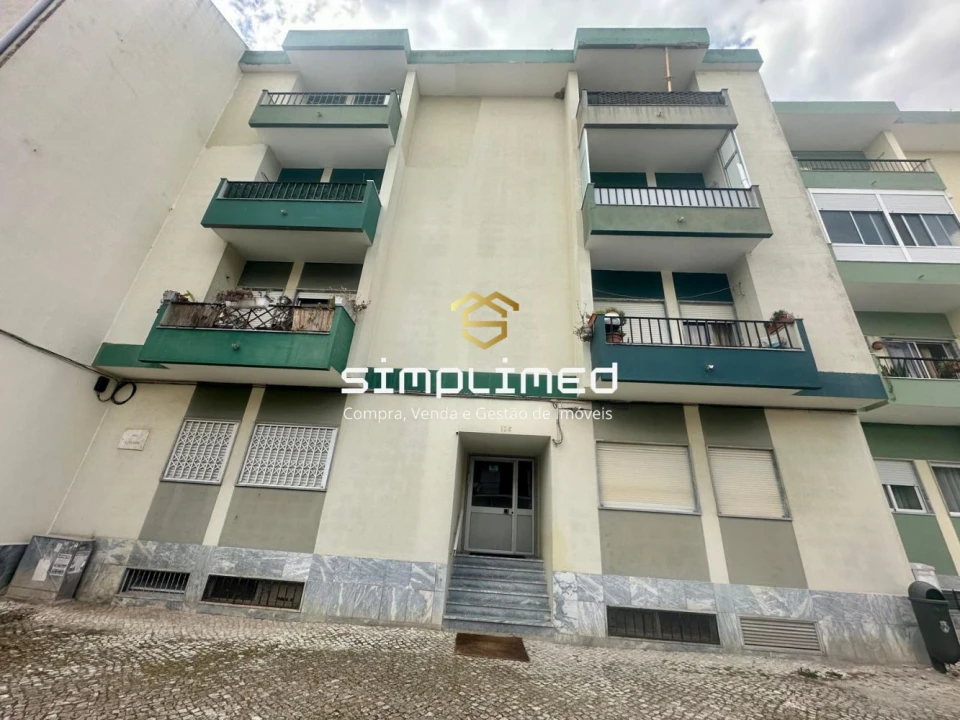 Apartamento T2 para Venda em Moita Foto 1