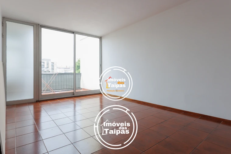 Apartamento T3 para Venda em Caldelas Foto 9