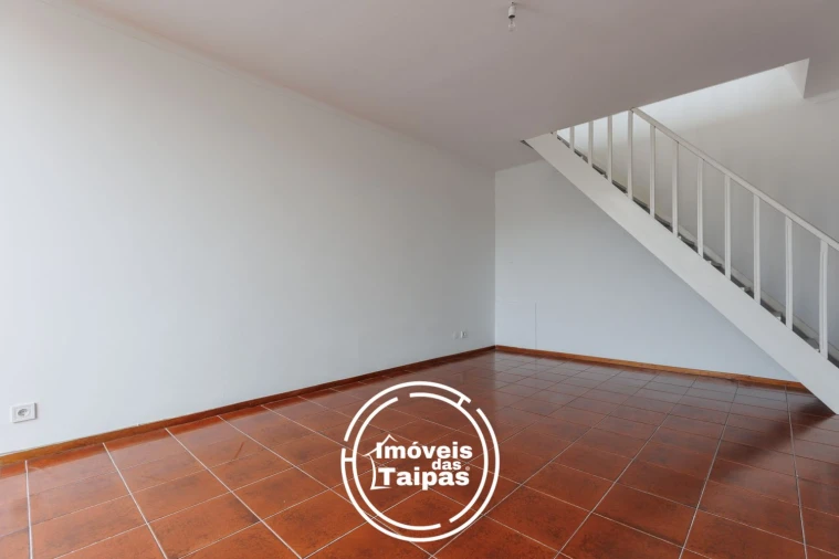 Apartamento T3 para Venda em Caldelas Foto 12