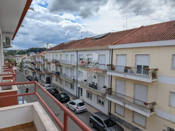 Apartamento T3 para Venda em São João Baptista e Santa Maria dos Olivais