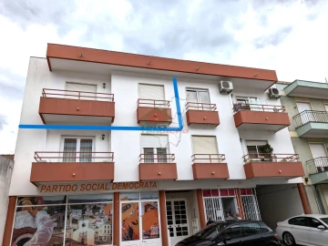 Apartamento T3 para Venda em São João Baptista e Santa Maria dos Olivais
