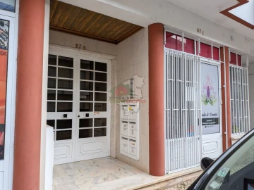 Apartamento T3 para Venda em São João Baptista e Santa Maria dos Olivais