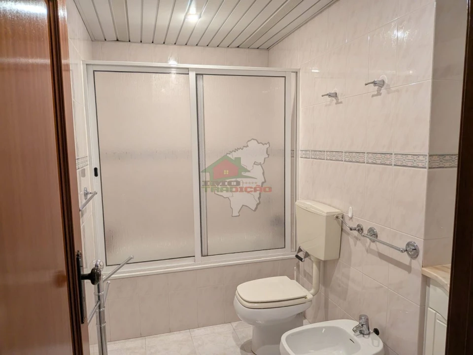 Apartamento T3 para Venda em São João Baptista e Santa Maria dos Olivais Foto 13