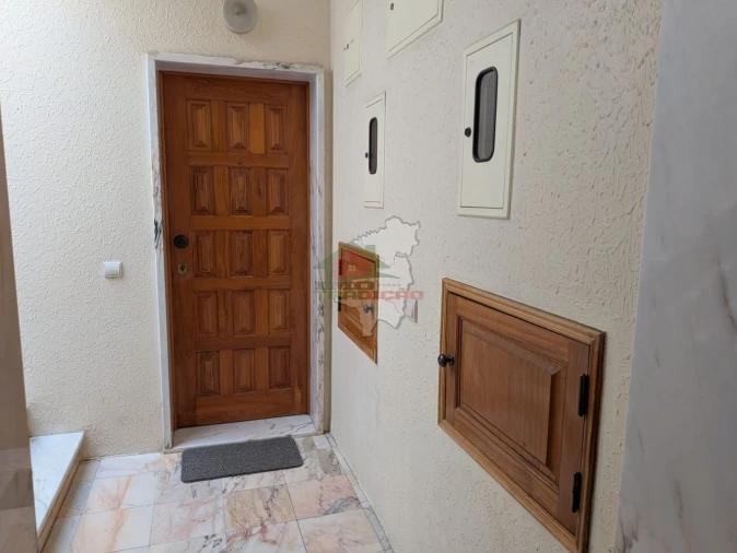 Apartamento T3 para Venda em São João Baptista e Santa Maria dos Olivais Foto 4
