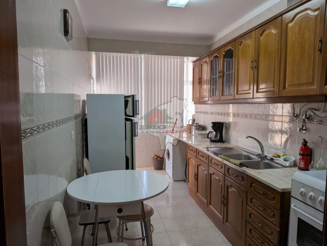 Apartamento T3 para Venda em São João Baptista e Santa Maria dos Olivais Foto 28