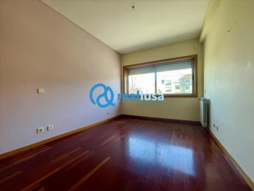 Apartamento T4 para Venda em Custóias, Leça do Balio e Guifões
