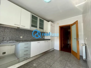 Apartamento T4 para Venda em Custóias, Leça do Balio e Guifões