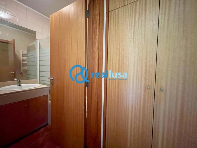 Apartamento T4 para Venda em Custóias, Leça do Balio e Guifões Foto 11