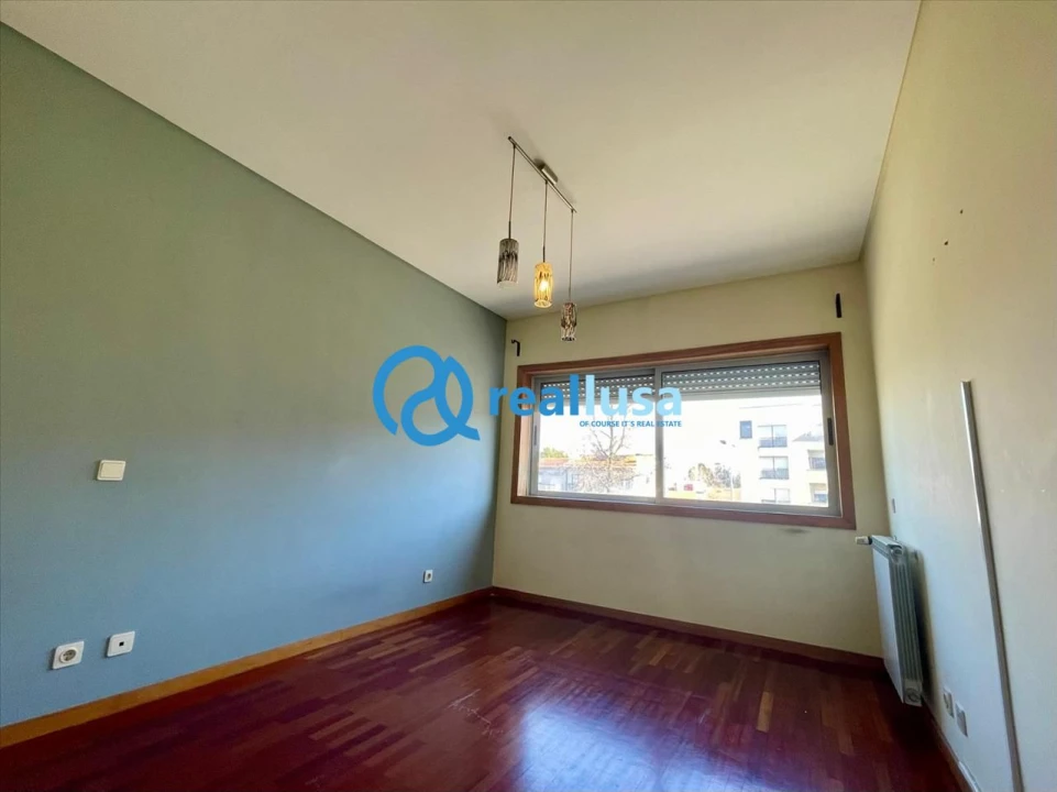 Apartamento T4 para Venda em Custóias, Leça do Balio e Guifões Foto 9