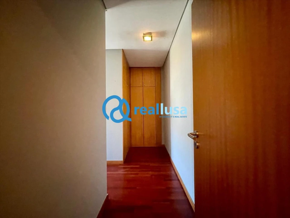Apartamento T4 para Venda em Custóias, Leça do Balio e Guifões Foto 17