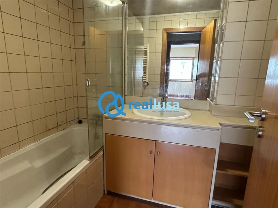 Apartamento T4 para Venda em Custóias, Leça do Balio e Guifões Foto 22
