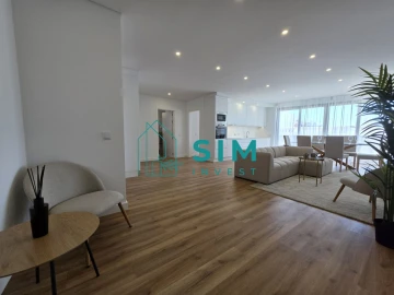 Apartamento T2 para Venda em Quelfes