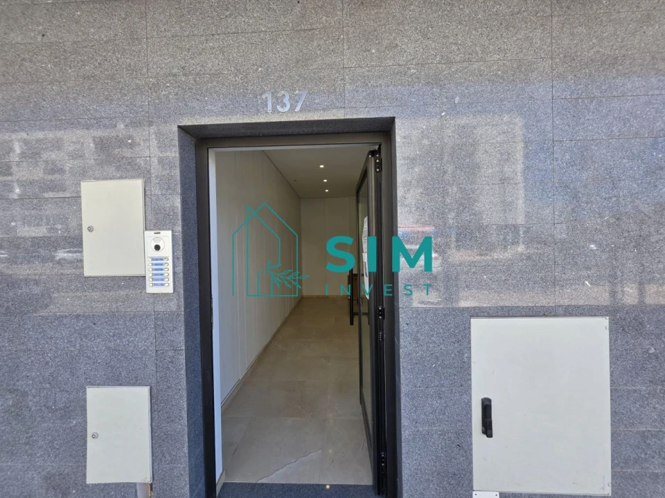Apartamento T2 para Venda em Quelfes Foto 21