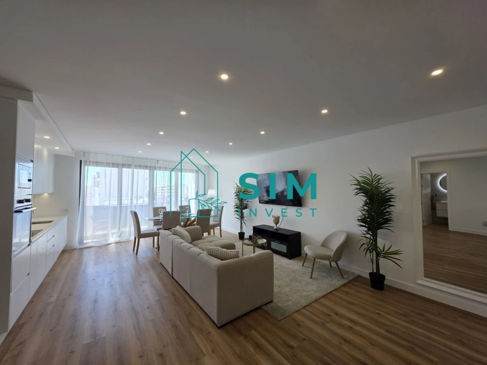 Apartamento T2 para Venda em Quelfes Foto 4