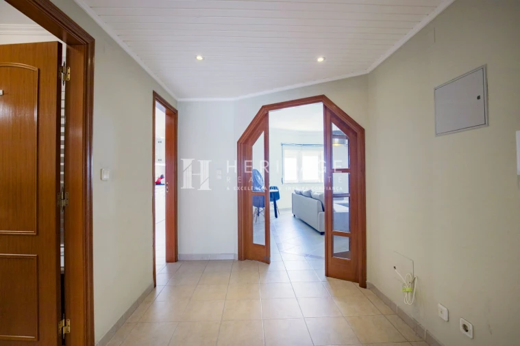 Apartamento T2 para Venda em Corroios Foto 7