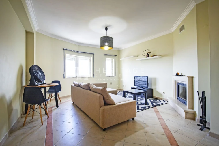 Apartamento T2 para Venda em Corroios Foto 11