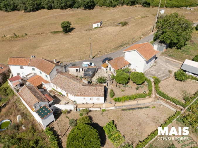 Moradia T3 para Venda em Lousa Foto 8