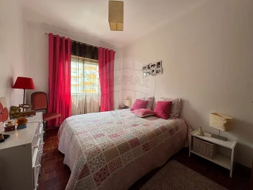 Apartamento T3 para Arrendamento em Marvila, Ribeira Santarém, São Salvador, São Nicolau