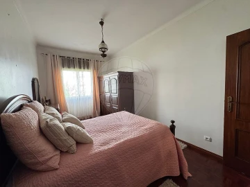 Apartamento T3 para Arrendamento em Marvila, Ribeira Santarém, São Salvador, São Nicolau