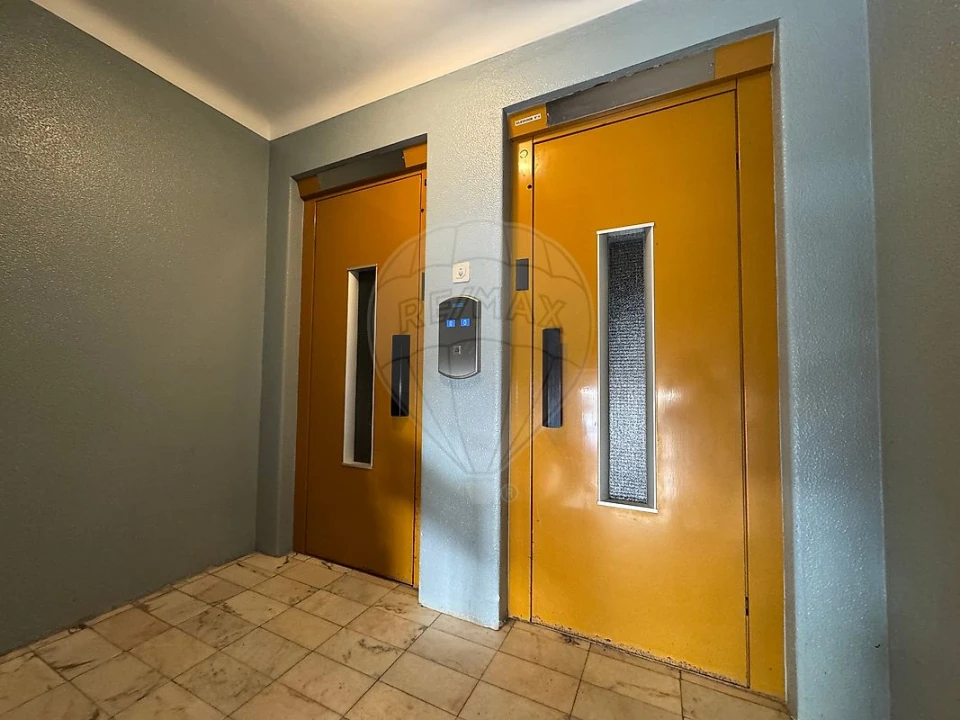 Apartamento T3 para Arrendamento em Marvila, Ribeira Santarém, São Salvador, São Nicolau Foto 2