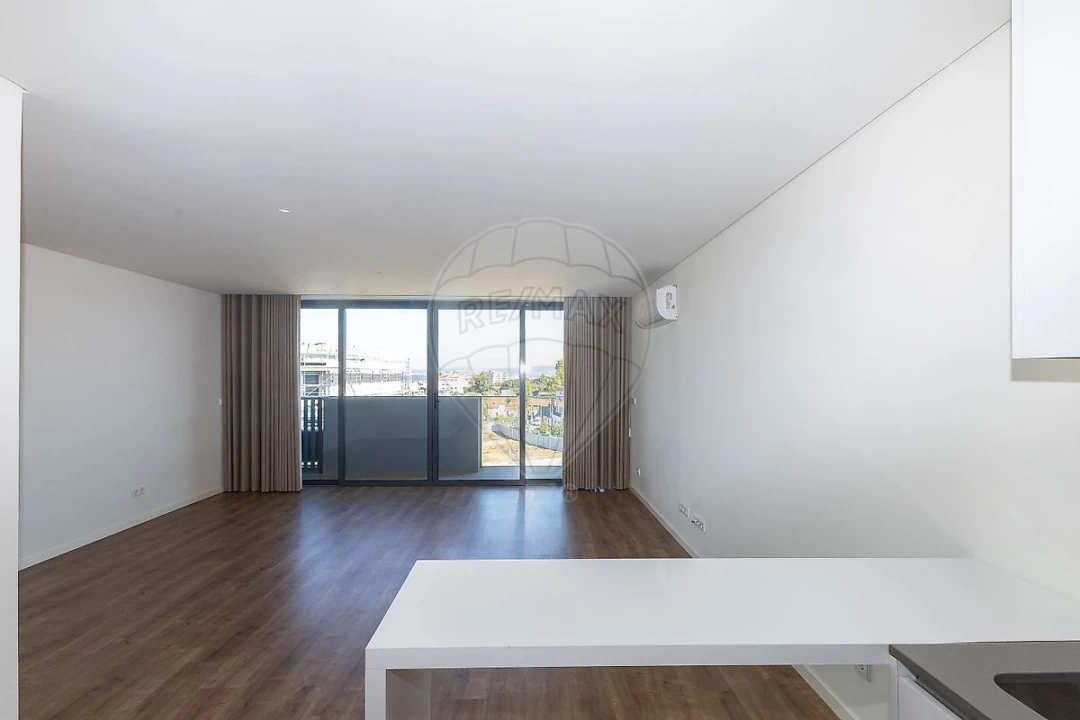Apartamento para Venda em Oliveira do Douro Foto 14