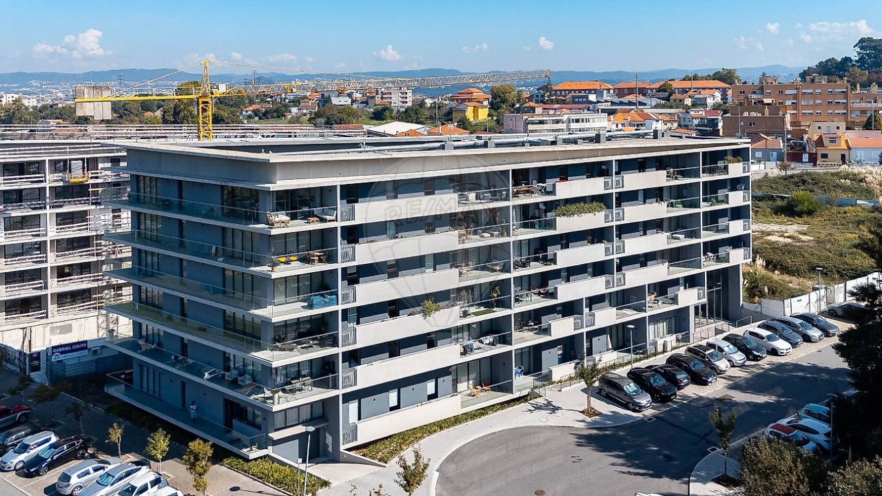 Apartamento para Venda em Oliveira do Douro Foto 26