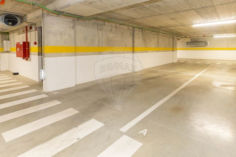 Apartamento para Venda em Oliveira do Douro Foto 23