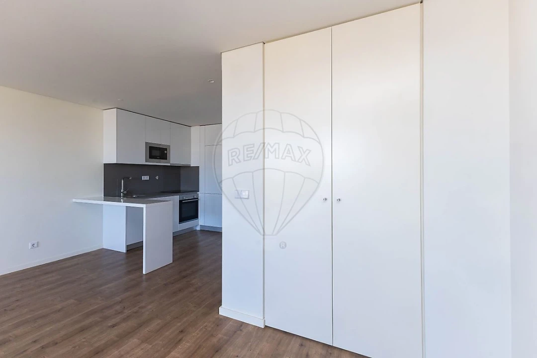 Apartamento para Venda em Oliveira do Douro Foto 11