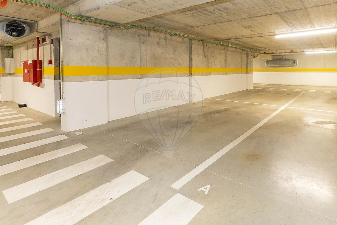 Apartamento para Venda em Oliveira do Douro Foto 23