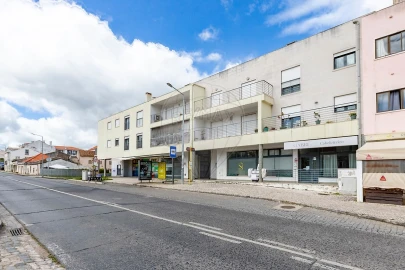 Apartamento T3 para Arrendamento em Loures