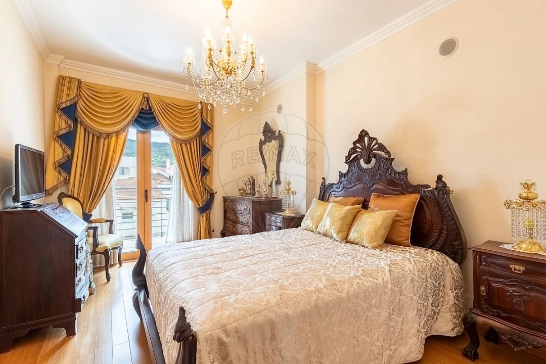 Apartamento T3 para Arrendamento em Loures Foto 13