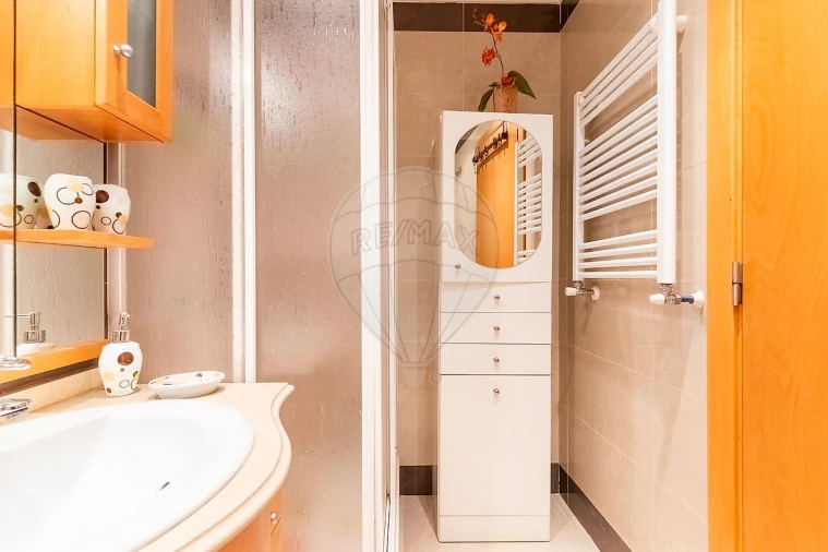Apartamento T3 para Arrendamento em Loures Foto 17