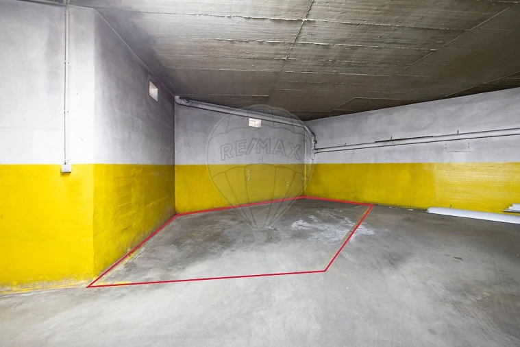 Apartamento T2 para Venda em Santa Maria, São Pedro e Matacães Foto 20
