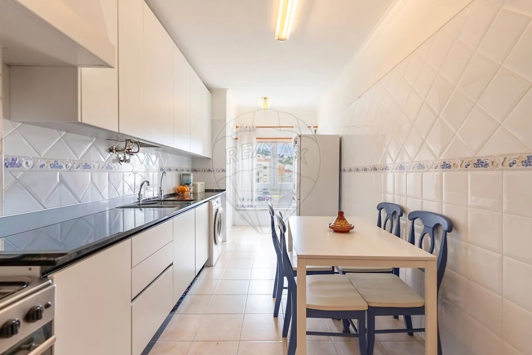 Apartamento T2 para Venda em Santa Maria, São Pedro e Matacães Foto 5