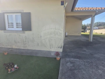 Moradia T3 para Venda em Loureiro