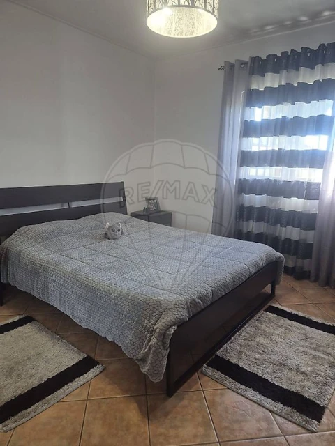 Moradia T3 para Venda em Loureiro