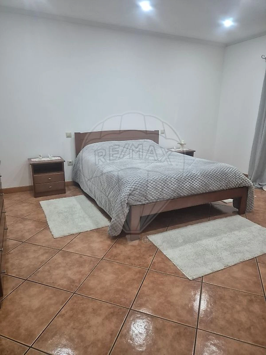 Moradia T3 para Venda em Loureiro Foto 3
