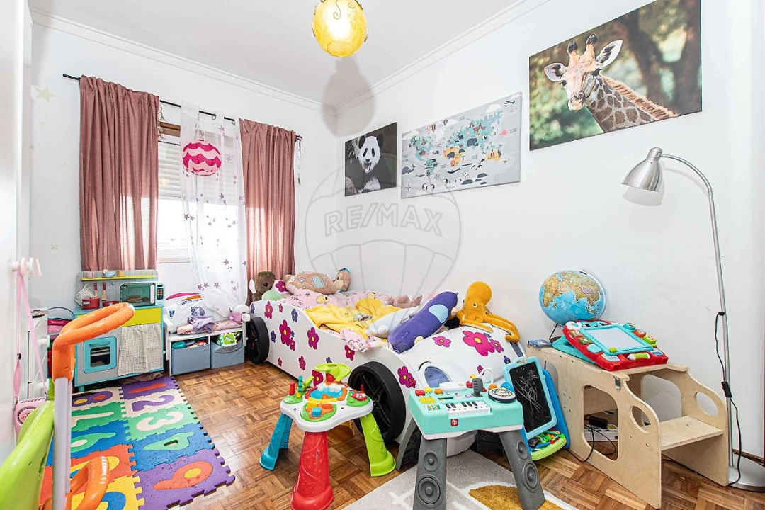 Apartamento T2 para Venda em Queluz e Belas Foto 11