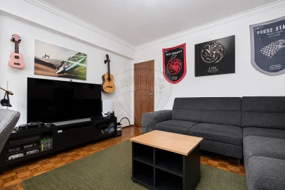 Apartamento T2 para Venda em Queluz e Belas