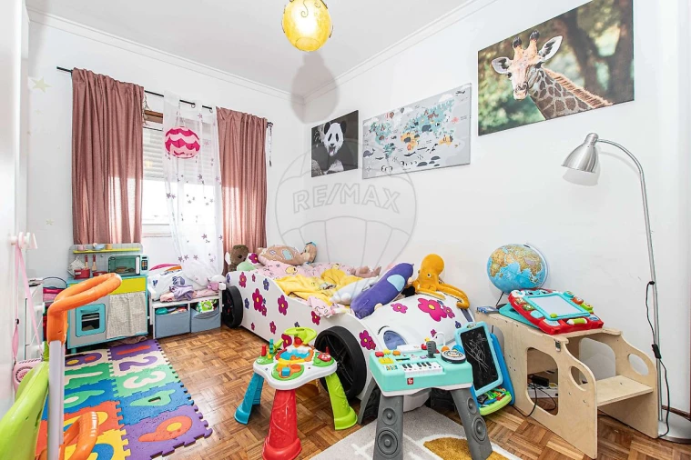 Apartamento T2 para Venda em Queluz e Belas Foto 11
