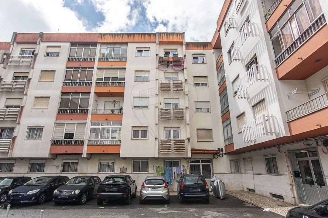 Apartamento T2 para Venda em Queluz e Belas Foto 20