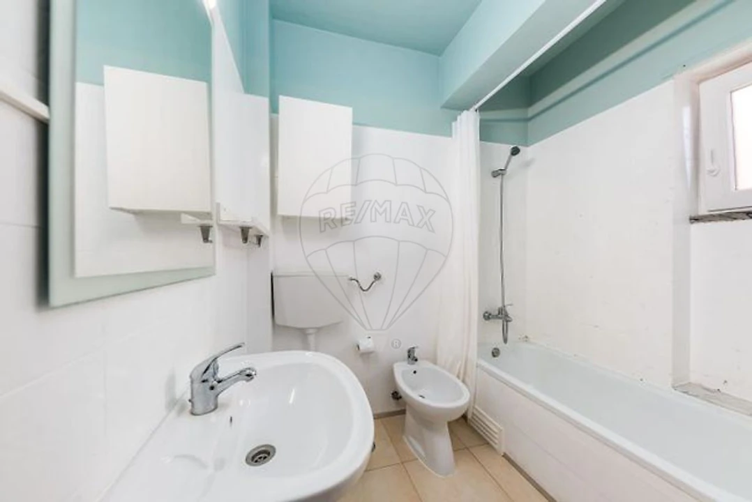 Apartamento T0 para Venda em Costa da Caparica Foto 18