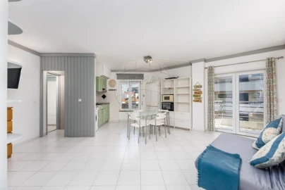 Apartamento T0 para Venda em Costa da Caparica