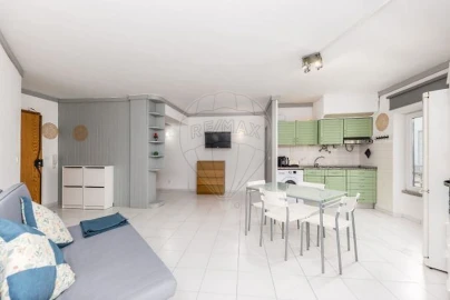 Apartamento T0 para Venda em Costa da Caparica
