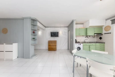 Apartamento T0 para Venda em Costa da Caparica