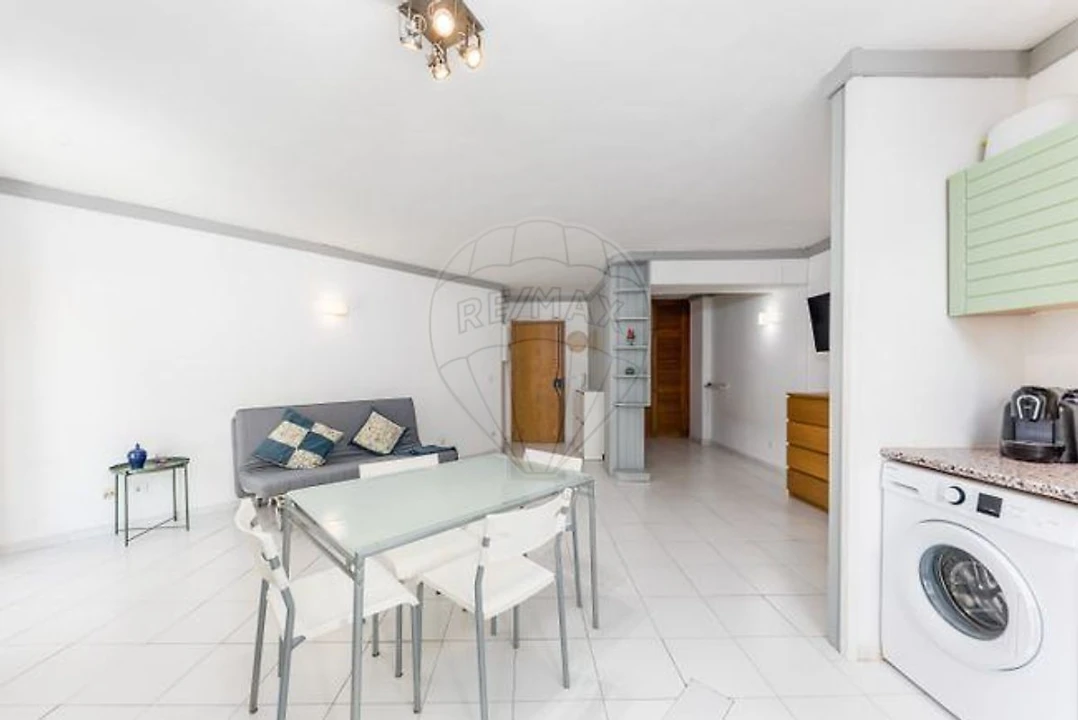 Apartamento T0 para Venda em Costa da Caparica Foto 14