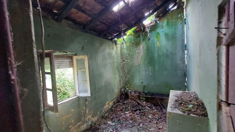 Moradia T4 para Venda em Chão de Couce
