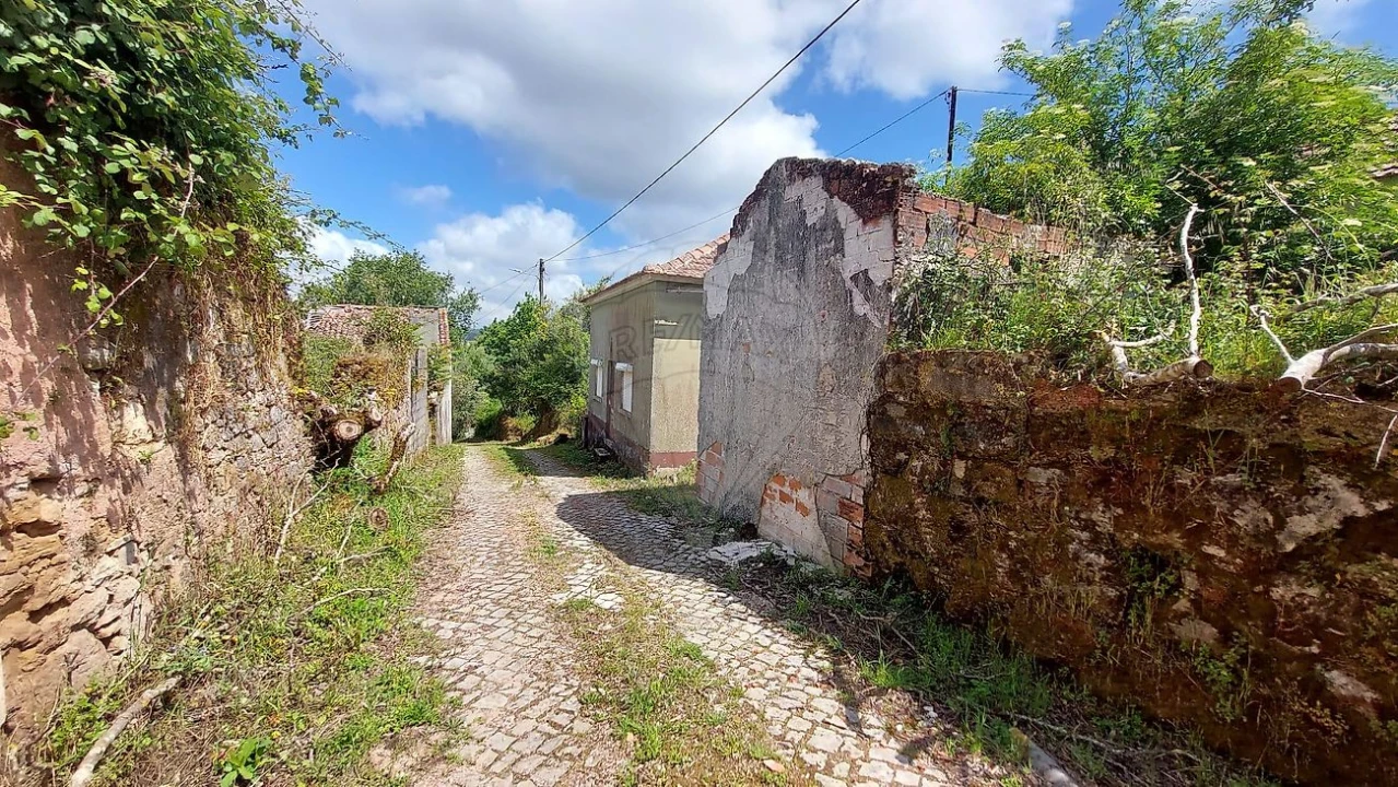 Moradia T4 para Venda em Chão de Couce Foto 33