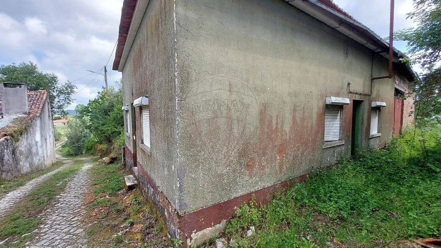 Moradia T4 para Venda em Chão de Couce Foto 5